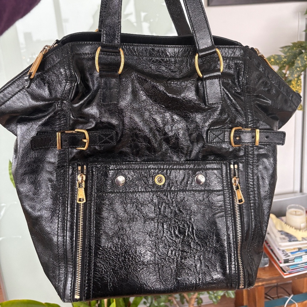 YSL Downtown tote in black patent leather